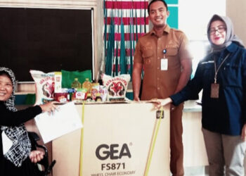 Warga Disabilitas di Ciptim Dapat Bantuan dari Kemensos, Camat: Ini Bagian dari Ibadah Kita Semua