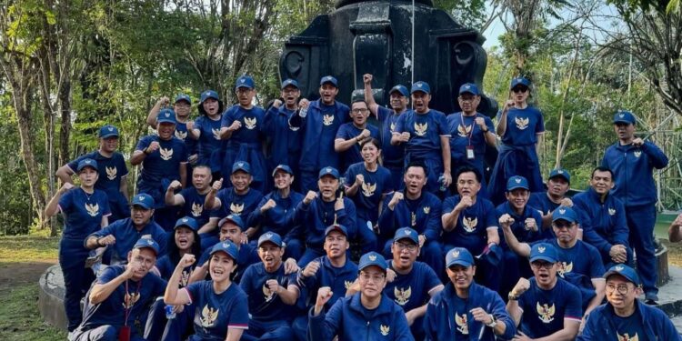 Masuk dalam Agenda, Anggota Menteri Kabinet Sempat Naik dan Menyusuri Lembah Tidar