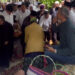 Sebelum Dimakamkan, Sejumlah Tokoh Ikut Salatkan Jenazah Ismet Iskandar