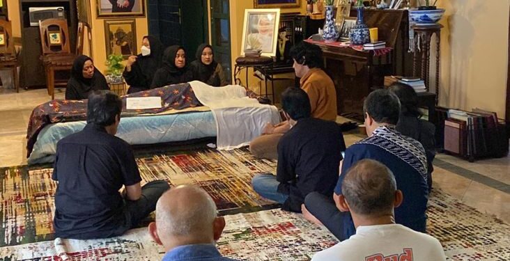 Marissa Haque Sempat Tak Sadarkan Diri di Rumah Sebelum Dinyatakan Meninggal Dunia