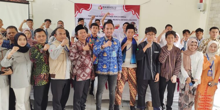 Panwascam Ciptim Gelar Sosialisasi Pengawasan Partisipatif Pemilih Pemula