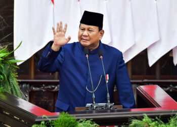 Presiden Prabowo Larang Pejabat Negara Pakai Mobil Mewah Impor