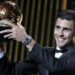 Kalahkan Vinicius-Bellingham, Rodri Resmi Sabet Ballon d’Or 2024