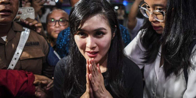 Persidangan Harvey Moeis Digelar Besok, Sandra Dewi Siap Bersaksi?