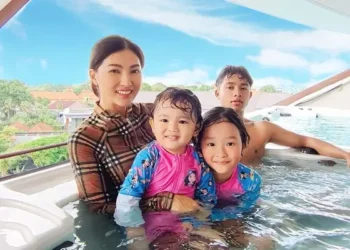 Usai Bercerai dari Ruben Onsu, Respon Anak-Anak Sarwendah Bikin Kaget