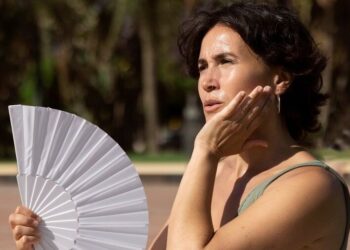 Cara Sederhana Merawat Kulit Wajah Saat Cuaca Panas Terik Matahari