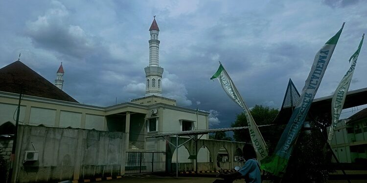 pamulang mendung