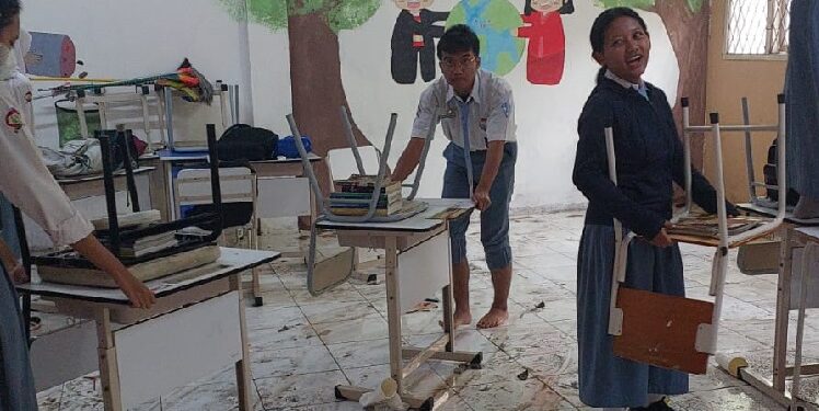 banjir sman 6 tangsel