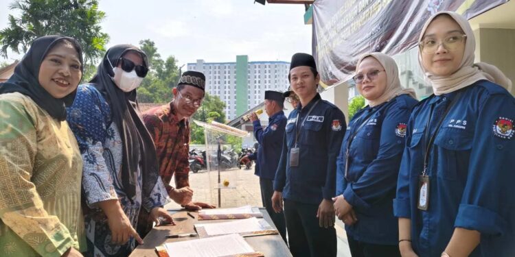 Pilkada 2024, Sebanyak 511 KPPS Kelurahan Kedaung Resmi Dilantik