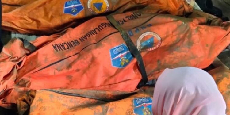Satu Keluarga Meninggal Dunia Akibat Longsor di Padang Lawas
