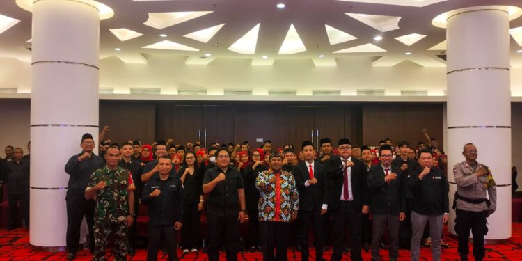 Pilkada 2024, Sebanyak 2.060 Pengawas TPS Tangsel Resmi Dilantik