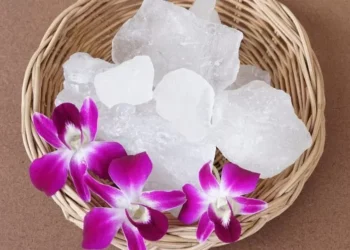 Kenali Manfaat Batu Tawas untuk Ketiak, Apakah Cukup Aman?