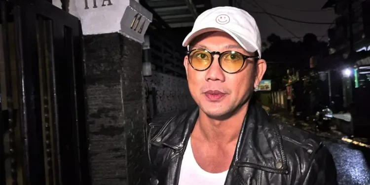 Gara-Gara Ujaran Kebencian dan Singgung Ras Tertentu, Farhat Abbas Mantap Polisikan Denny Sumargo