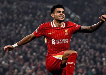 Hattrick Luis Diaz Bawa Liverpool Bantai Leverkusen di Anfield
