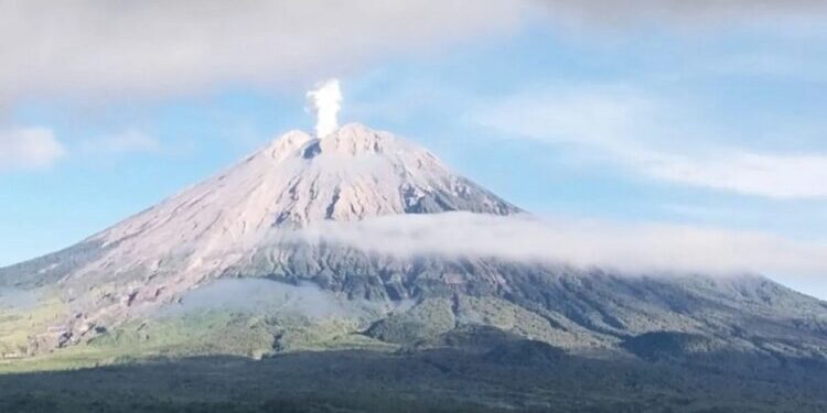 Gunung Semeru