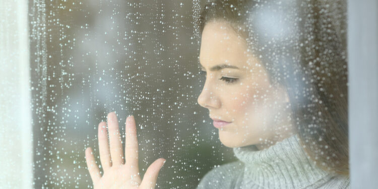 Alih-Alih Menenangkan, Musim Hujan Malah Picu Depresi? Ini Kata Ahli