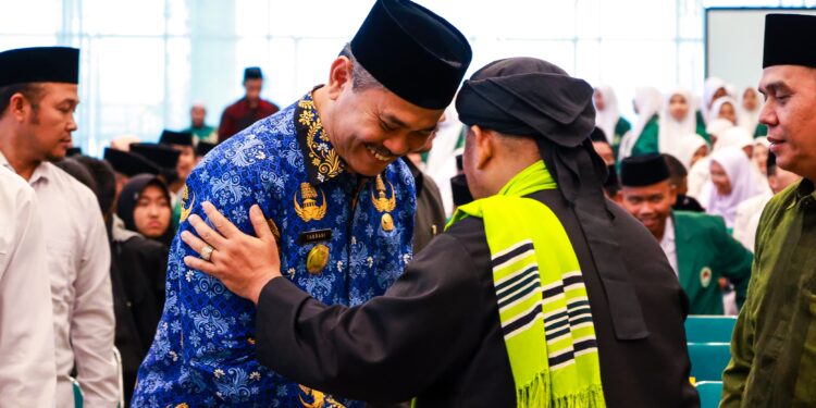 Pospekot Tangsel 2024 Resmi Ditutup, PJs Wali Kota Beri Penghargaan kepada Para Santri