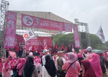 Gelar Kampanye Akbar, Paslon Rama-Shinta Siapkan Program “Kartu Tangsel Sejahtera”