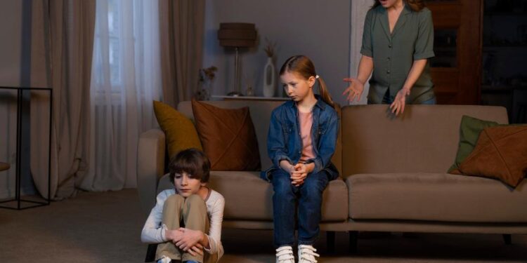 Mengenal Dampak Buruk Uninvolved Parenting, Anak Rentan Lakukan Kekerasan Fisik