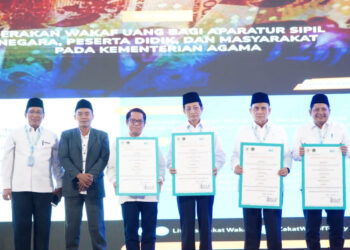 Wakaf Rp100 Juta, Menag Rilis Gerakan Wakaf Uang Kementerian Agama