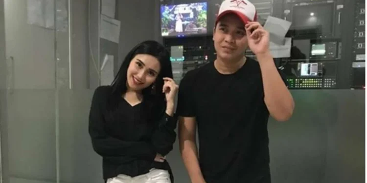 Ayu Ting Ting Beri Syarat Ini pada Billy Syahputra Jika Ingin Mendekatinya