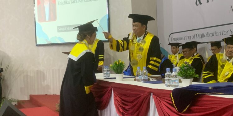 wisuda tanri abeng university