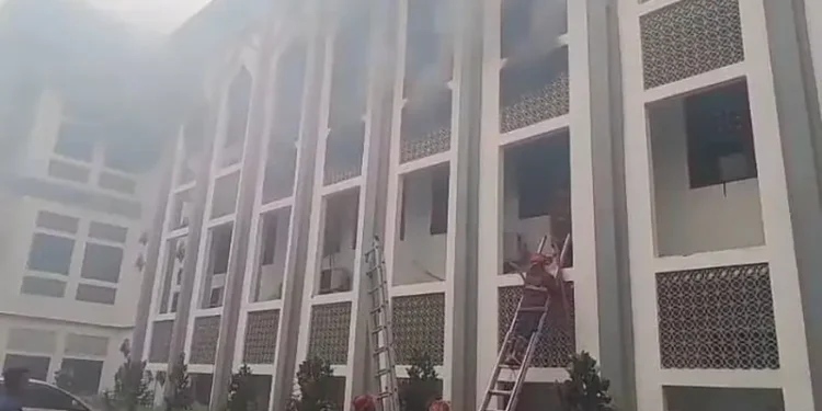 Gedung Rektorat UIN Terbakar, Warek Sebut Aktivitas Kampus Tetap Berjalan Normal