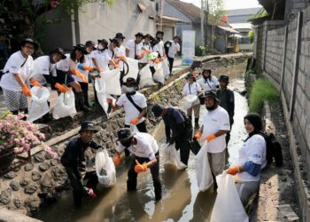 Rayakan HUT Ke-129, BRI Peduli Ajak Masyarakat Jaga Ekosistem Sungai dan Edukasi Lingkungan Bebas Sampah