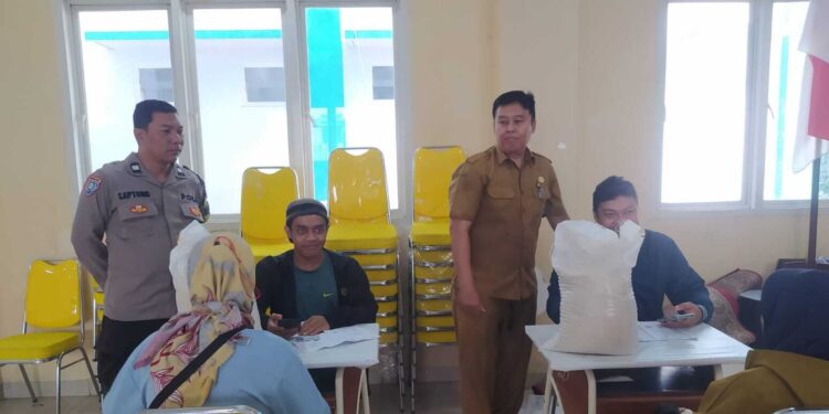 Sebanyak 479 KPM di Cirendeu Mendapatkan Bansos dari Kemensos