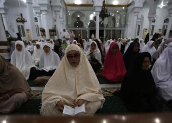 20 Tahun Tragedi Tsunami Aceh, Keluarga Korban Larut dalam Doa