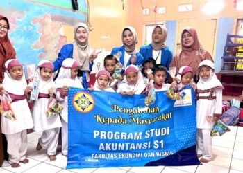 PKM Unpam: Menerapkan Pembelajaran Bahasa Inggris yang Menyenangkan dengan Metode Visual