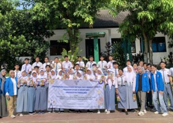 Menumbuhkembangkan Minat Wirausaha Generasi Muda Melalui Kreativitas dan Media Sosial