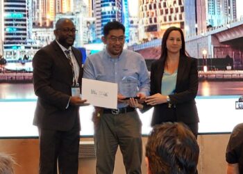 Mengubah Tantangan Fistula Ani Menjadi Harapan: Perjuangan Dr. Tony Sukentro di Kancah Dunia