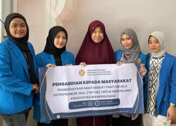 Pemberdayaan Masyarakat Panti Melalui Entrepreneur Skill (TikTok) untuk Menunjang Kreativitas Berwirausaha