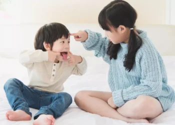 Anak Sulung Versus Si Bungsu, Mana yang Lebih Diperhatikan? Ini Faktanya