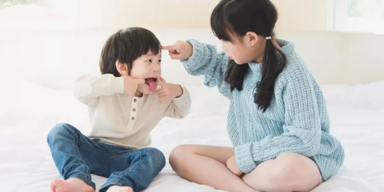 Anak Sulung Versus Si Bungsu, Mana yang Lebih Diperhatikan? Ini Faktanya