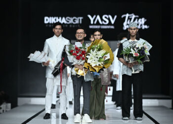 Ikuti Garis Poetih Raya Festival 2025, DIKHA SIGIT Tampilkan Busana Muslim ‘Terbit’