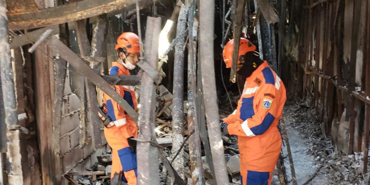 Usut Penyebab Kebakaran Glodok Plaza, Polisi Periksa Sembilan Saksi