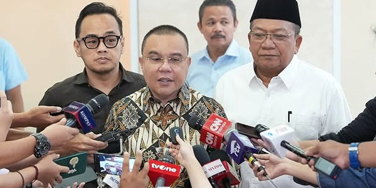 DPR Kaji Usulan Pembatasan Usia Anak Boleh Main Medsos