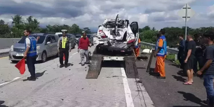 tabrakan beruntun