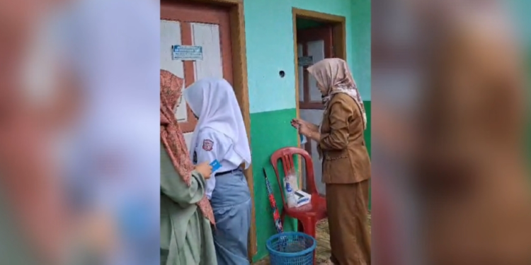 siswi tes kehamilan