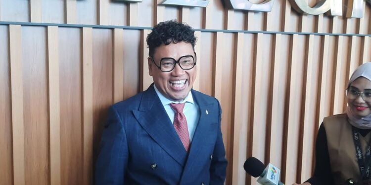 Dianggap Tak Berempati pada Warga LA, Uya Kuya Siap Dipanggil MKD