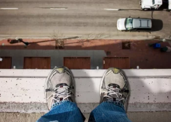 Pengantin Baru Tewas Setelah Loncat dari Lantai 18 Apartemen Bintaro Icon, Diduga Terjerat Pinjol