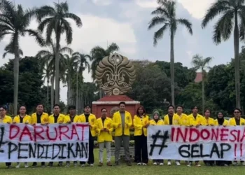 Mahasiswa Demo ‘Indonesia Gelap’, Ribuan Personel Gabungan Berjaga di Patung Kuda hingga Istana