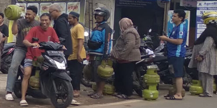 Prabowo Izinkan Pengecer Jual Gas Melon, Bahlil: Harga Maksimal Rp19.000