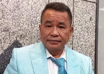 Hotman Paris Tiba-Tiba Dilarikan ke RS di Singapura, Sakit Apa?