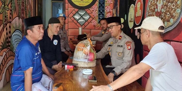 Kapolsek Ciputat Timur Kunjungi Rumah Duka Korban Penjambretan di Pamulang