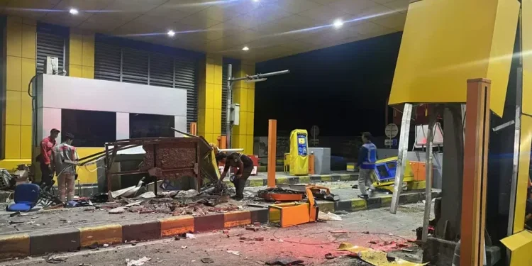 kecelakaan gerbang tol ciawi