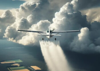 4 Ton Garam Disebar di Langit Jakarta Demi Cegah Cuaca Ekstrem