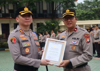 Apresiasi Kinerja Terbaik, Kapolres Tangsel Beri Penghargaan ke Satfung dan Polsek Jajaran